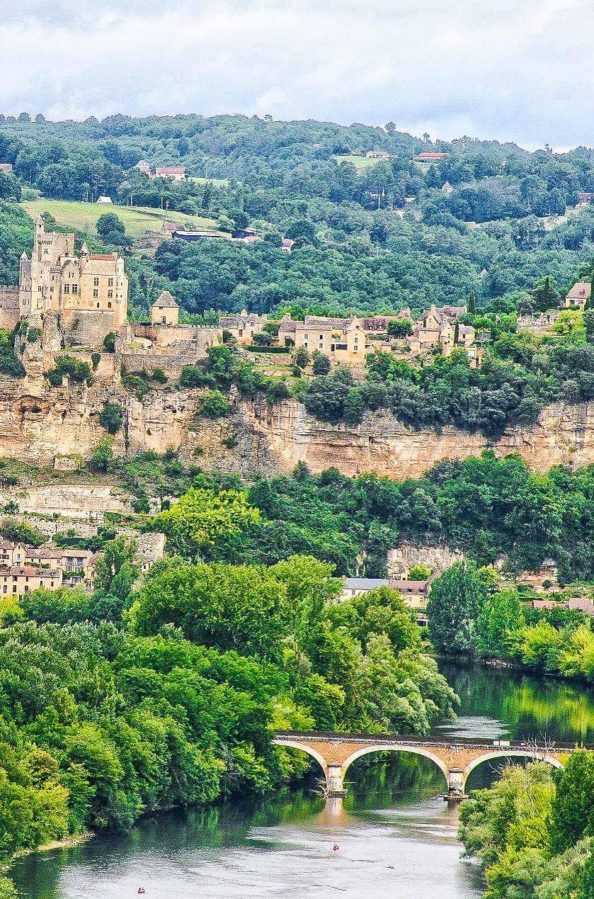 La magnifique vallée de la Dordogne... Lieu de production de notre Huile Vierge de Noix